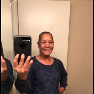 Meet your Posher, Juanita